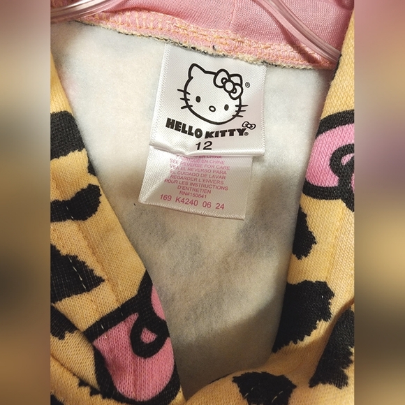 HELLO KITTY Zipped Up Hoodie - Picture 3 of 3